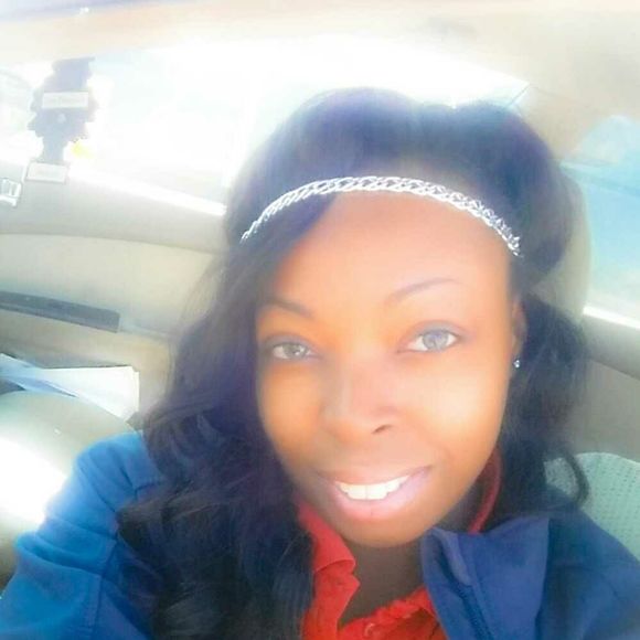 Meet your Posher, Cynthia - Picture 1 of 1